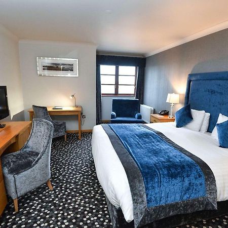 Clarion Collection Hotel Belfast Loughshore Карикфъргъс Екстериор снимка