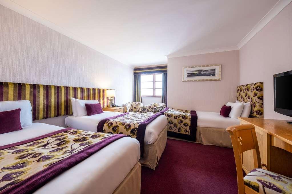 Clarion Collection Hotel Belfast Loughshore Карикфъргъс Стая снимка