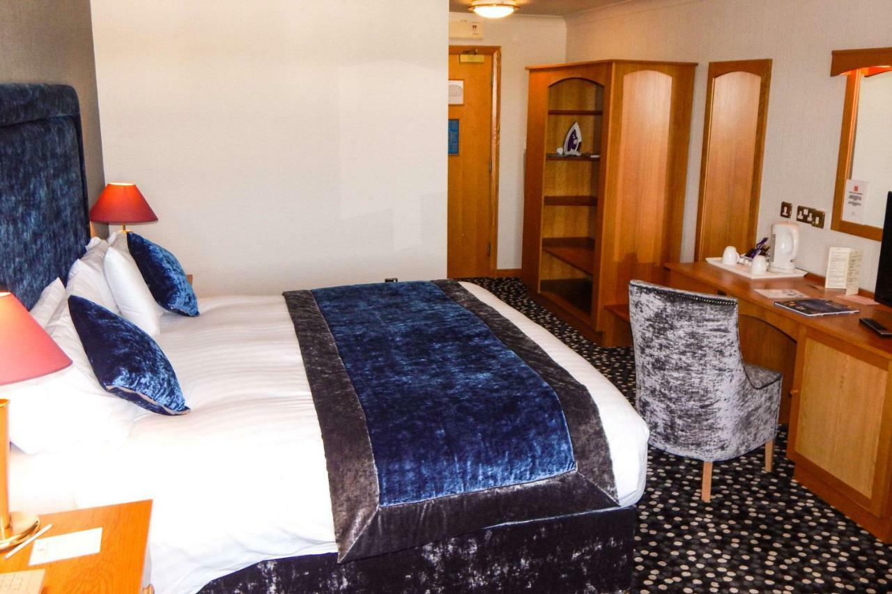 Clarion Collection Hotel Belfast Loughshore Карикфъргъс Екстериор снимка