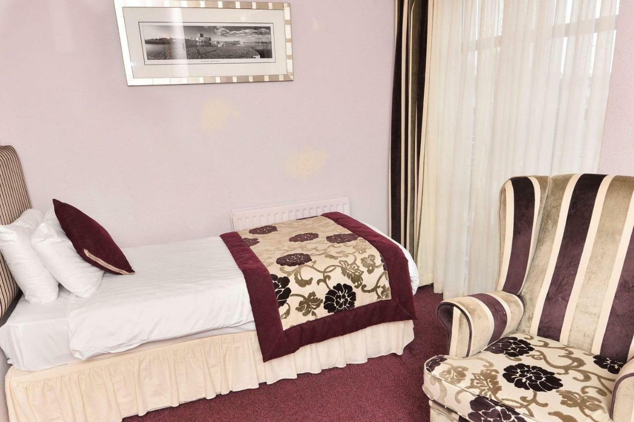 Clarion Collection Hotel Belfast Loughshore Карикфъргъс Екстериор снимка
