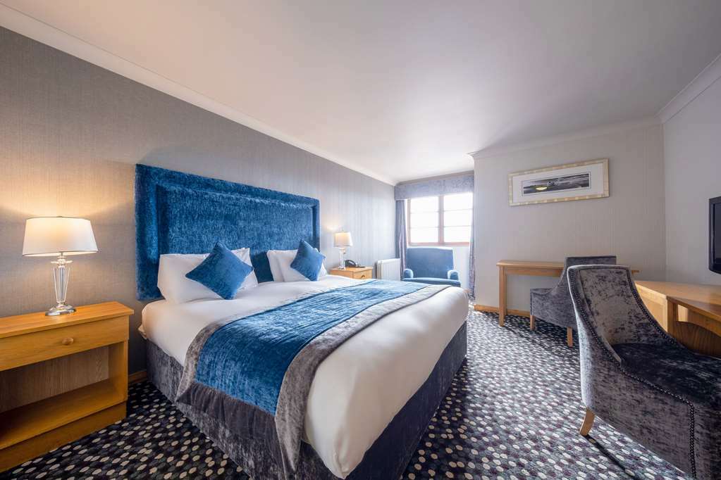 Clarion Collection Hotel Belfast Loughshore Карикфъргъс Стая снимка