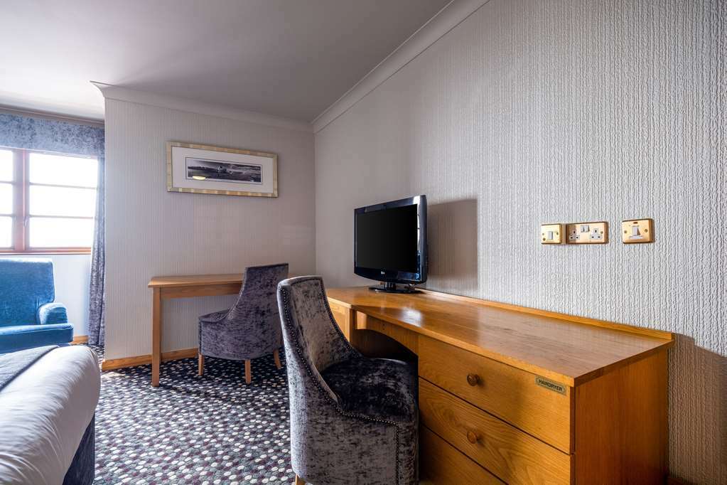 Clarion Collection Hotel Belfast Loughshore Карикфъргъс Стая снимка